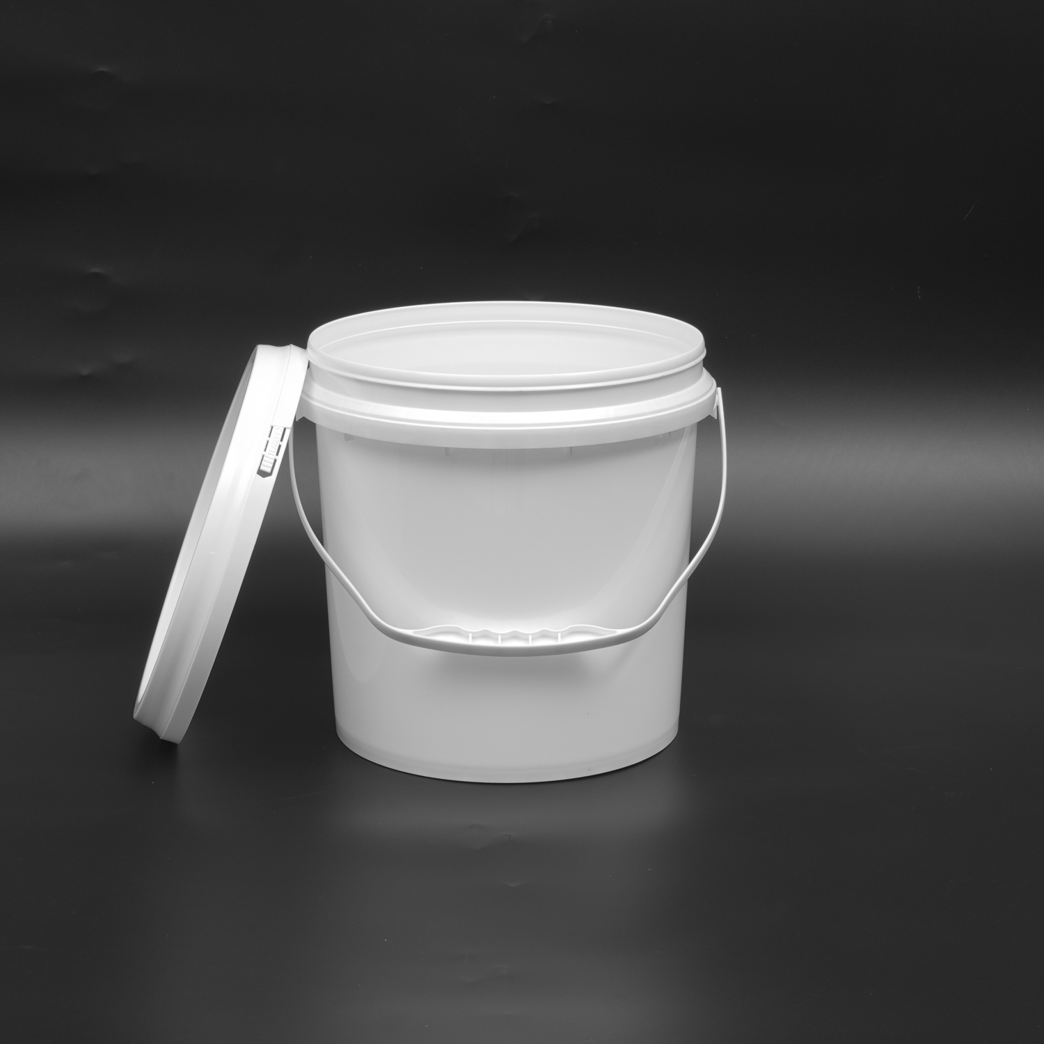 6L PP Bucket B18-NR para tinta básica de água contendo